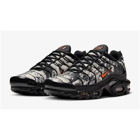 nike tn orange camo